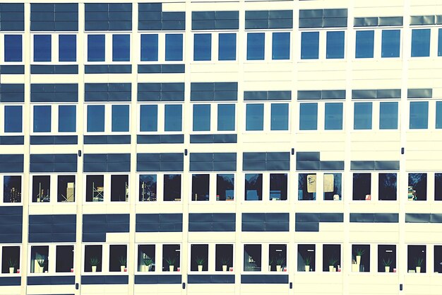 Фото Полный кадр здания