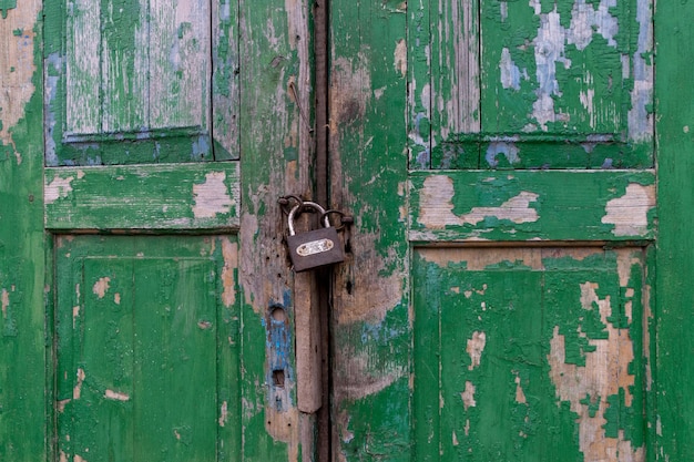Фото Полный кадр старой деревянной двери