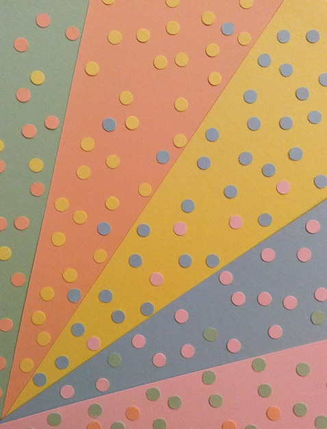 사진 다채로운 종이 에 있는 폴카 도트 의 풀 프레임  ⁇
