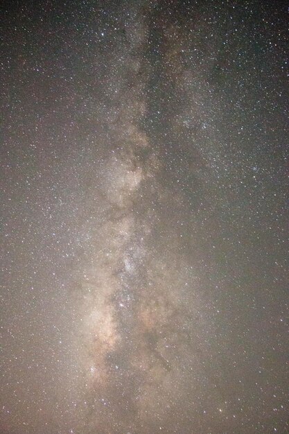 Foto fotografia completa del cielo notturno