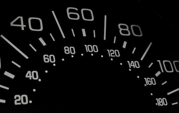 Photo full frame shot of speedometer