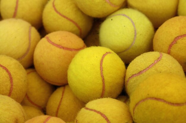 Photo full frame shot of tennis balls