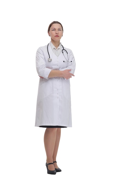 Вся длина. женщина-врач со стетоскопом. Отдельный на белом фоне.