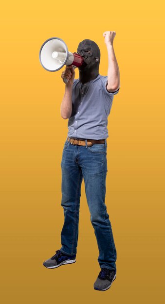 Photo full length of man standing against yellow background