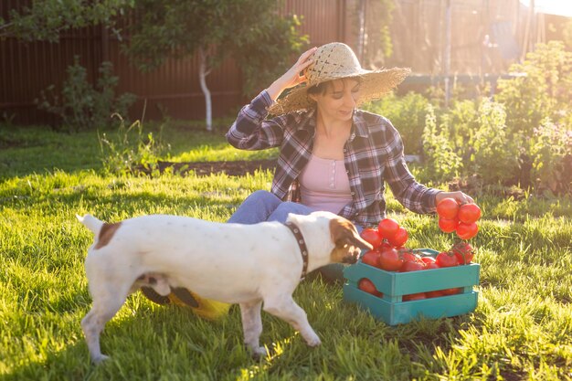 Photo full length of woman with hat on field