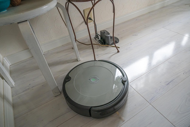 Photo fully automatic vacuum cleaner