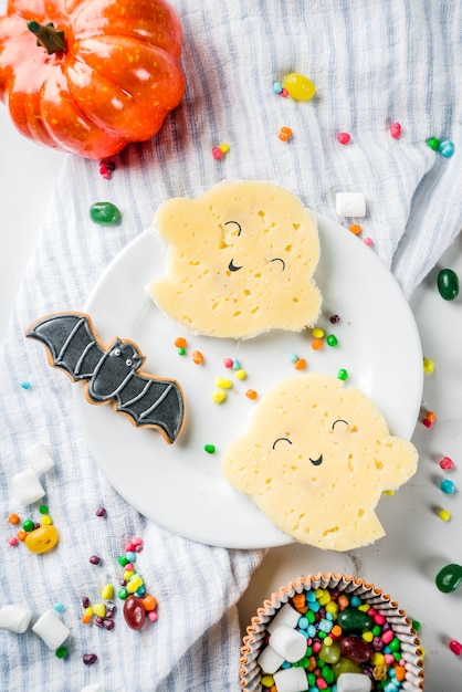 Funny ghost sandwiches for Halloween