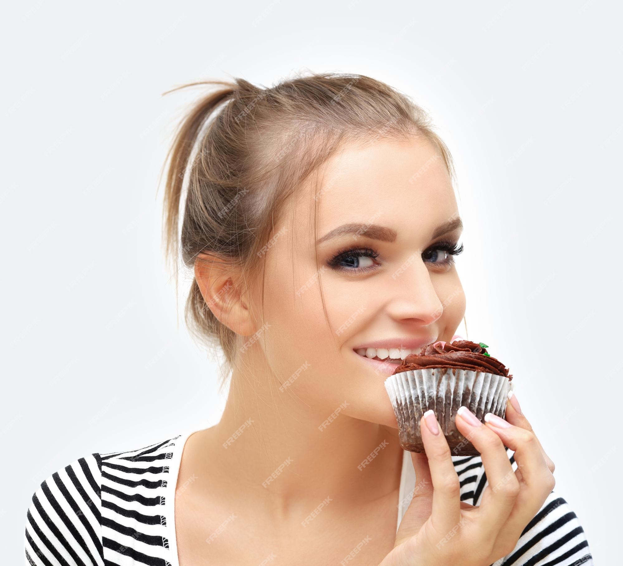 Page 4 | Model Eating Chocolate Images - Free Download on Freepik