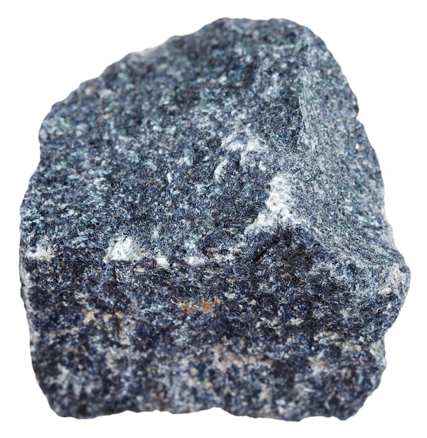 Gabbro-mineraal op witte achtergrond wordt geïsoleerd die