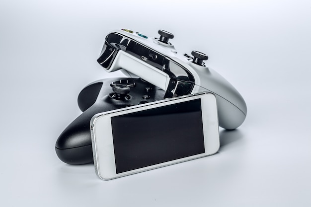 Game Pad with smartphone