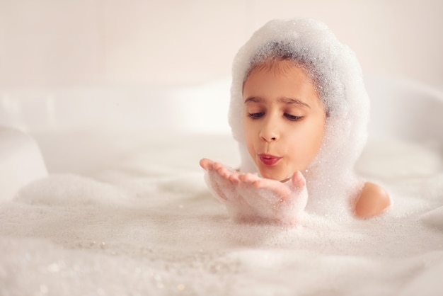 Games with white and fluffy foam