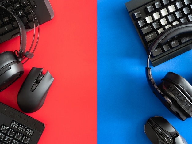 Gaming desk with keyboard, mouse and headphones