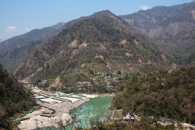 Fiume ganga vicino a rishikesh uttarkhand india