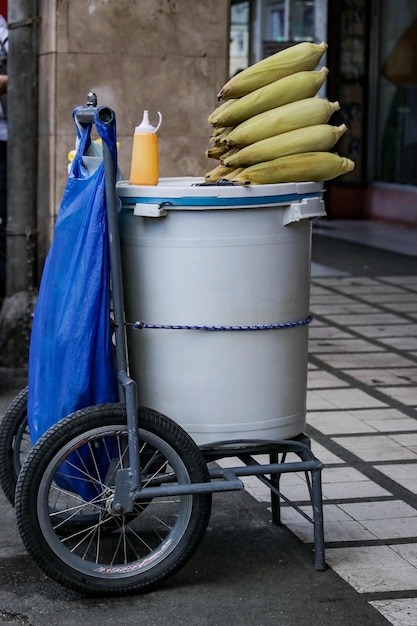 Photo garbage bin on street in city