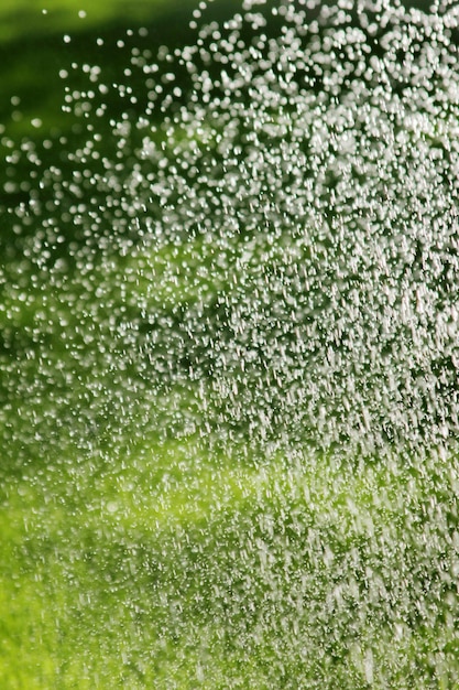 庭の灌漑空気中の水滴