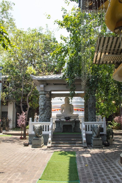 A garden outside the buddha temple