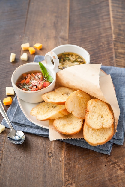 Garlic Bread with Salad Dressing