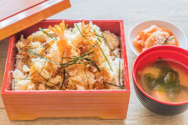 garnalen tempura in boxset