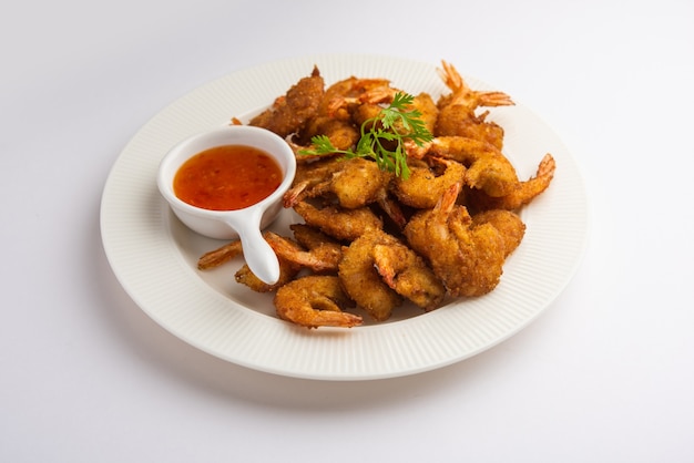 Garnalenbeignets of garnaal bajji of jheenga pakodaãƒâƒã‚â‚ãƒâ‚ã‚â of kolambi of zinga pakora, indiaas snackvoedsel