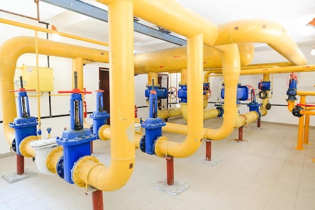 Gas pipes in the distribution hub without people