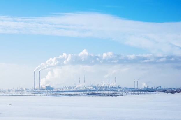 Газоперерабатывающий завод, зима