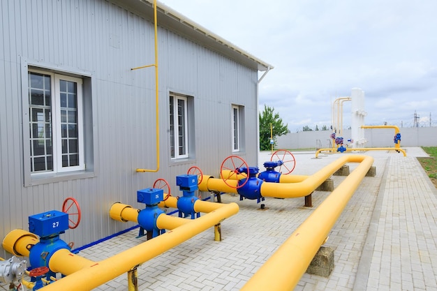 Gasleidingen in het distributiecentrum zonder mensen