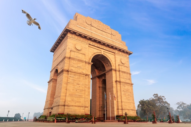 Photo gate of india, famous monument of new delhi.