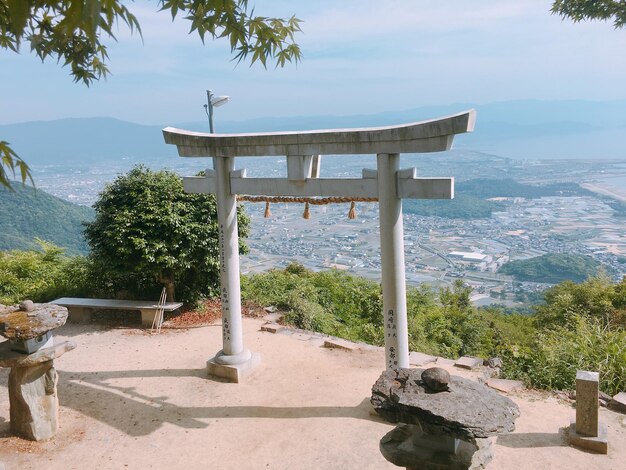 写真 空に逆らう海のガゼボ