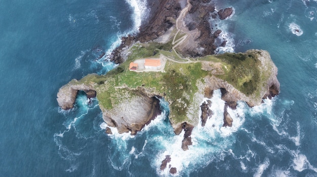 Gaztelugatxe 섬. 비스 케이, 바스크 지방 (스페인). 왕좌의 게임