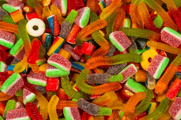 Geassorteerde gummy snoepjes achtergrond.