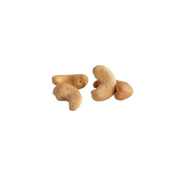 Foto gebakken cashewnoten op witte achtergrond