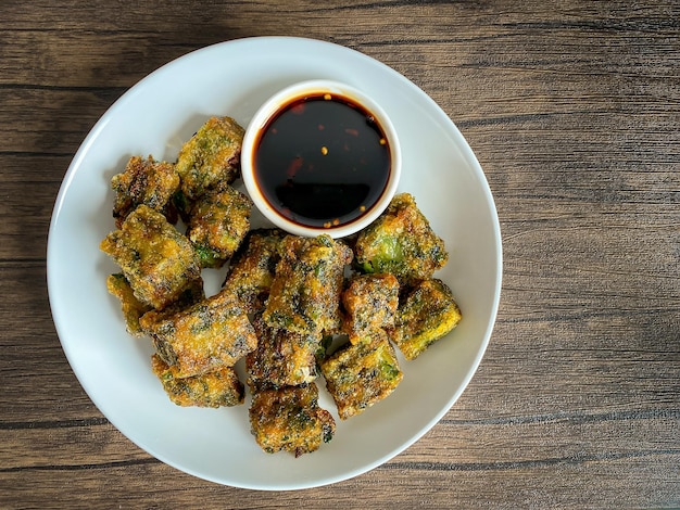 Gebakken Chinese Bieslook klaar om op tafel te eten