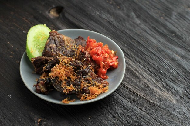 Gebakken Koelongen of Paru Goreng met Sambal Terasi