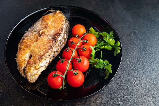 Gebakken vis steak grill maaltijd snack pescetarian dieet kopie ruimte voedsel achtergrond rustiek