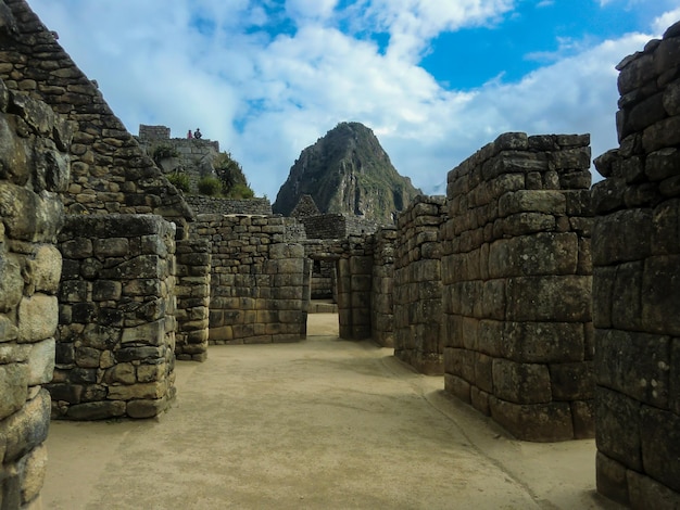 Gebeeldhouwde stenen structuren uit het Inca-rijk in Machu Picchu Cusco Cuzco Peru