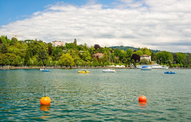 Gebied bij het meer in Lausanne, Zwitserland