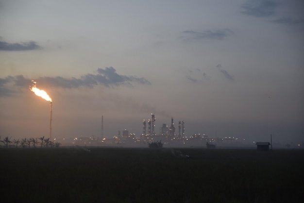 Foto gebouwen in de stad tegen de lucht