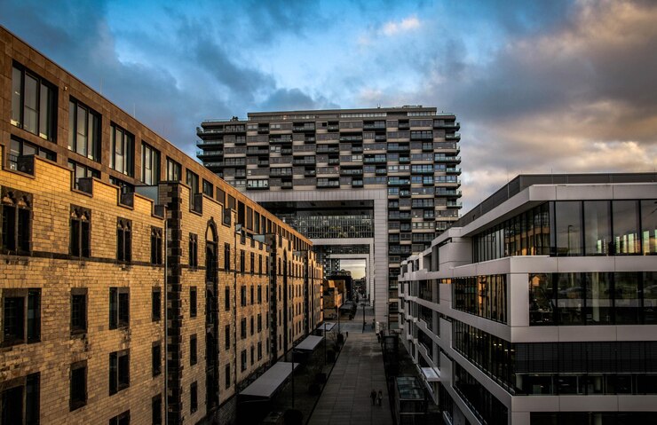 Foto gebouwen in de stad tegen de lucht