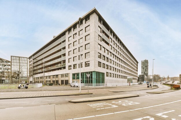 Foto gebouwen in de stad tegen de lucht