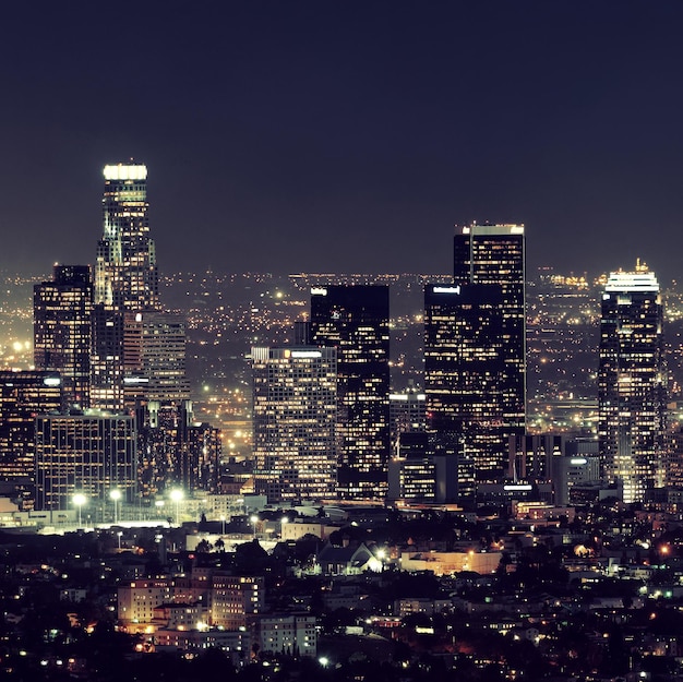 Gebouwen in het centrum van Los Angeles 's nachts