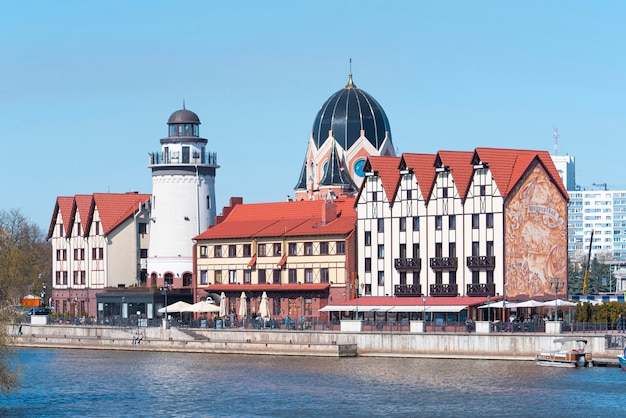 Gebouwen van vissersdorp centraal deel van Kaliningrad of Koenigsberg