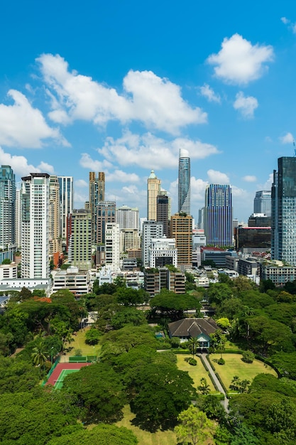 Gebouwencityscape dichtbij witthayu-weg in de stad thailand van bangkok