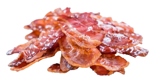 Foto gebraden die bacon op wit wordt geïsoleerd