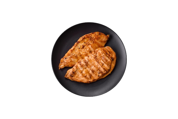 Gebraden kippenfilet met gezouten specerijen en kruiden