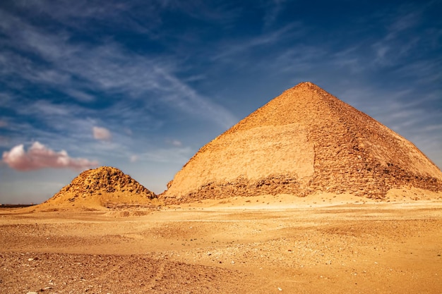 Gebroken piramide in dakhshur