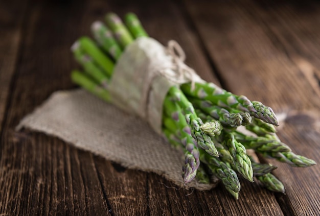 Gedeelte van groene asperges