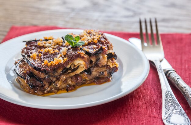 Gedeelte van parmigiana di melanzane