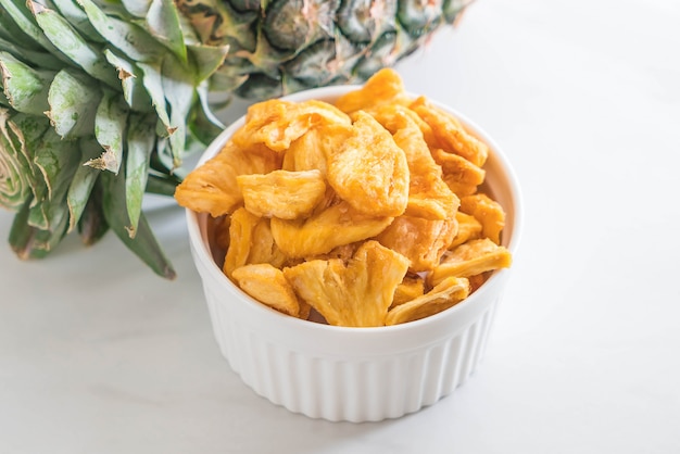 Gedroogde ananas knapperige chips