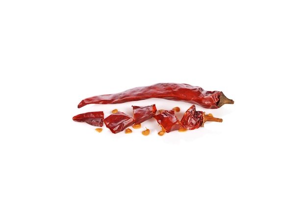 Gedroogde chili geïsoleerd op witte achtergrond