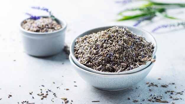 Gedroogde lavendel bloemen